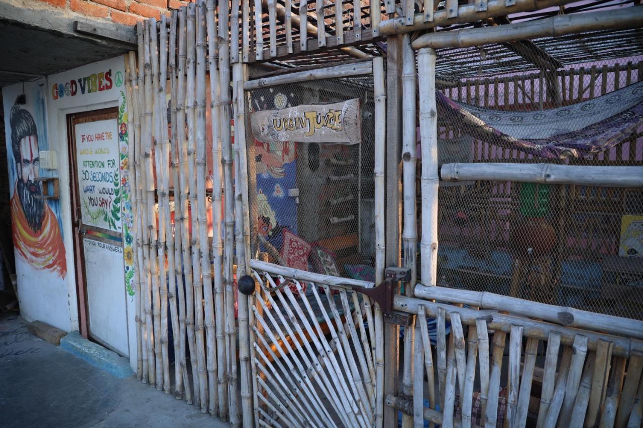 Good Vibes Hostel Varanasi Exterior foto