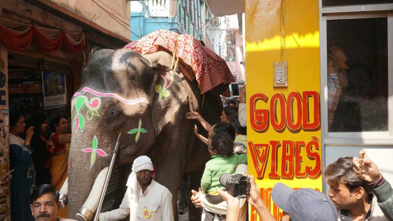 Good Vibes Hostel Varanasi Exterior foto